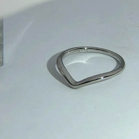 Chevron Ring - Picture 5 of 8